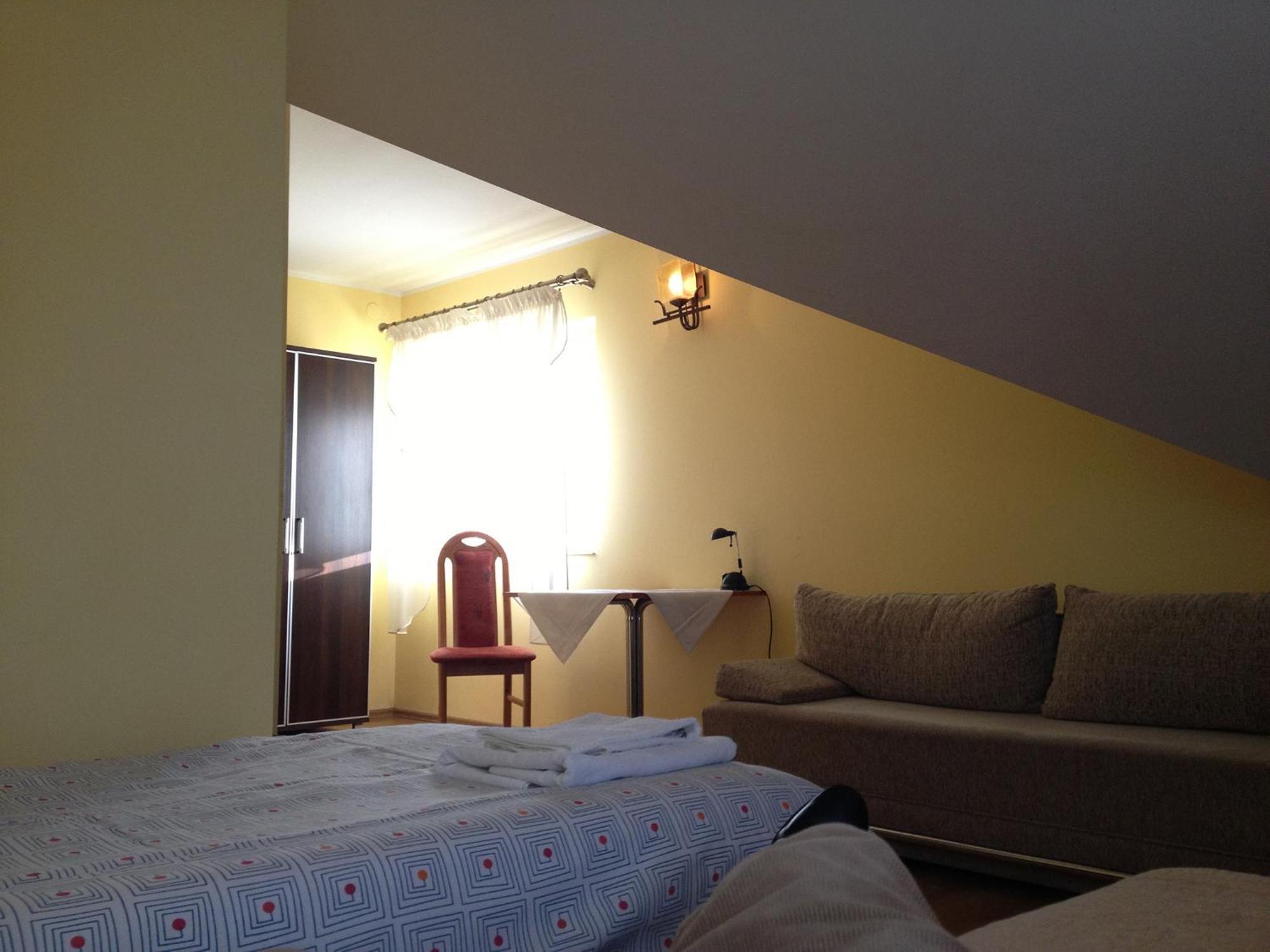 Laura Bed & Breakfast Bełchatów Cameră foto